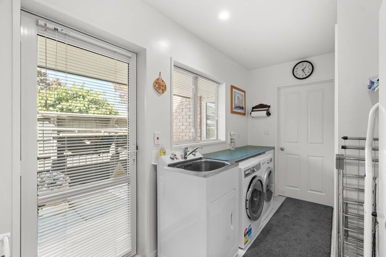 Photo of property in 5 Amesbury Mews, Avonhead, Christchurch, 8042