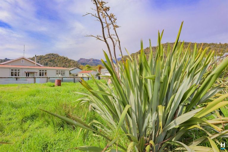 Photo of property in 37 Inverness Street, Dunollie, Runanga, 7803