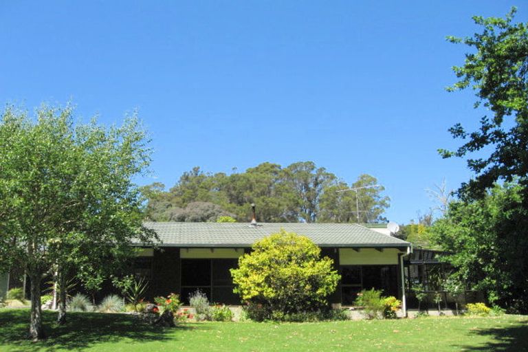 Photo of property in 69 North Road, Kawakawa, 0210