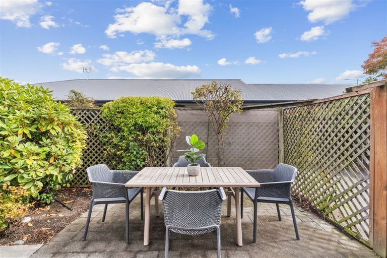 Photo of property in 11 Kotare Street, Fendalton, Christchurch, 8041