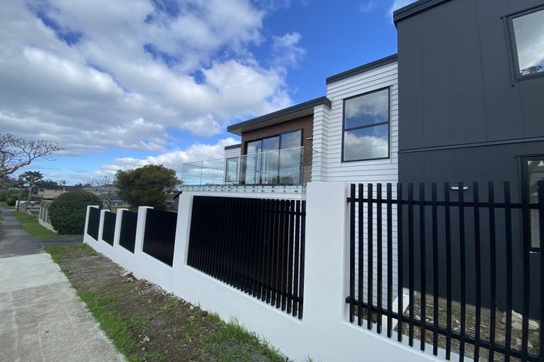 Photo of property in 36d Eastern Beach Road, Bucklands Beach, Auckland, 2012