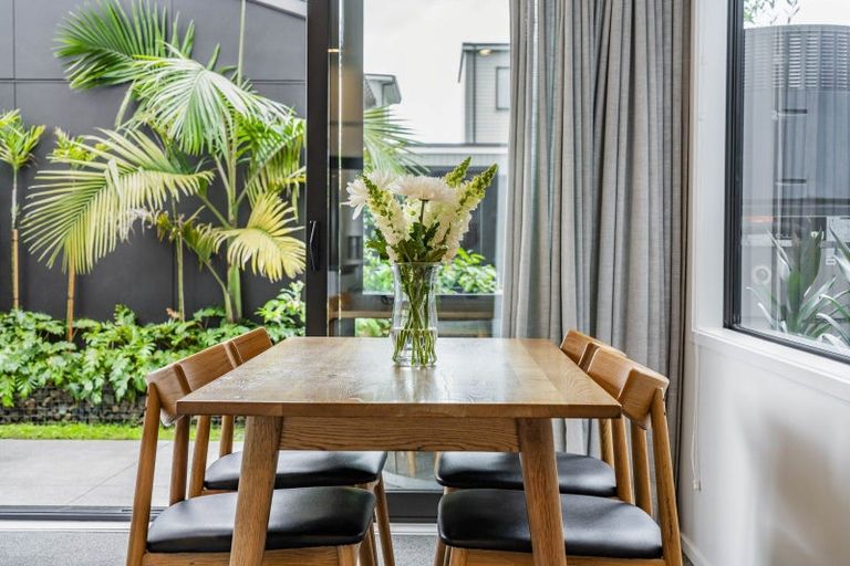 Photo of property in 10 Walter Merton Road, Hobsonville, Auckland, 0616