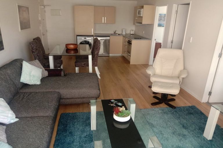 Photo of property in Dual Apartments, 108/142 Vivian Street, Te Aro, Wellington, 6011