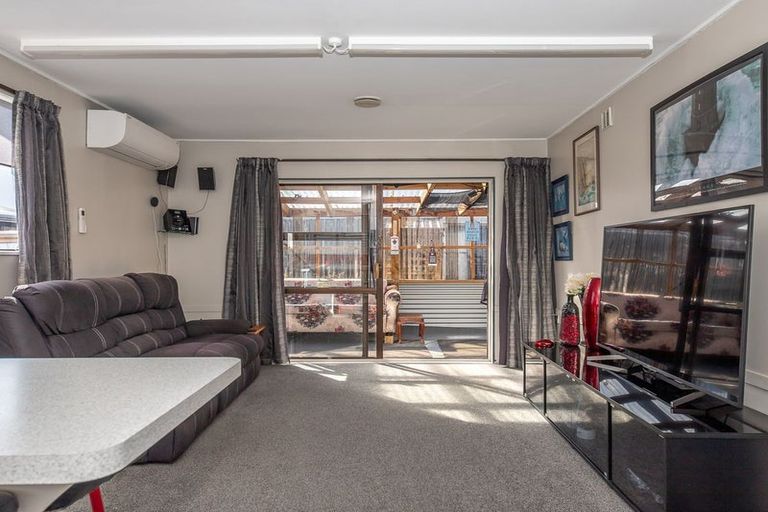 Photo of property in 31b Lyndhurst Street, Westport, 7825