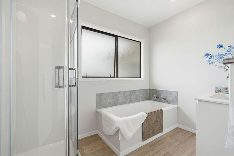 Photo of property in 140 Craig Road, Pollok, Waiuku, 2683