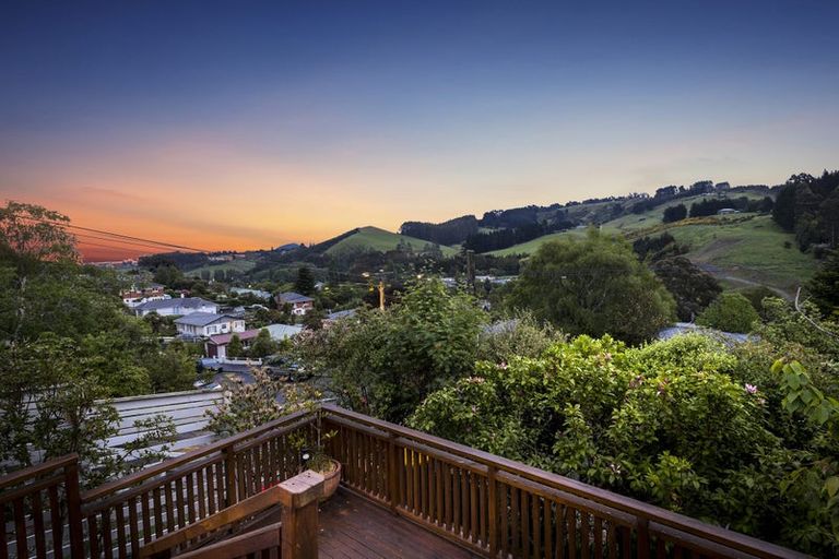 Photo of property in 86 Hocken Street, Kenmure, Dunedin, 9011