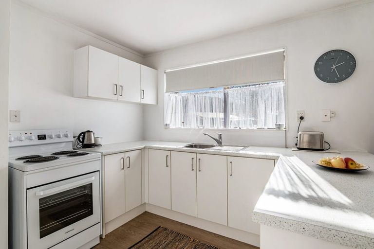 Photo of property in 2/438 Hibiscus Coast Highway, Orewa, 0931