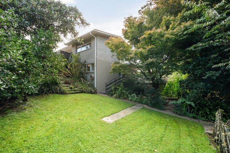 Photo of property in 6 Marnane Terrace, St Andrews, Hamilton, 3200