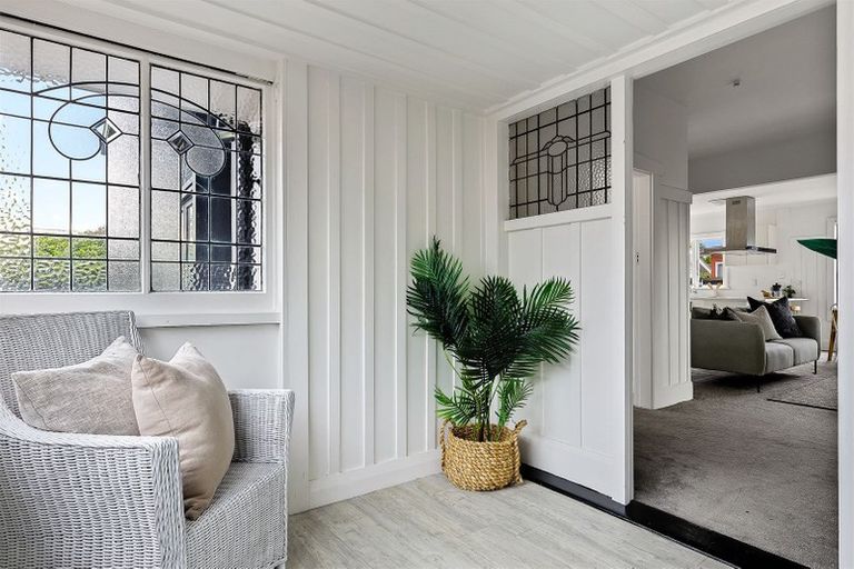 Photo of property in 1/170 Main North Road, Redwood, Christchurch, 8051