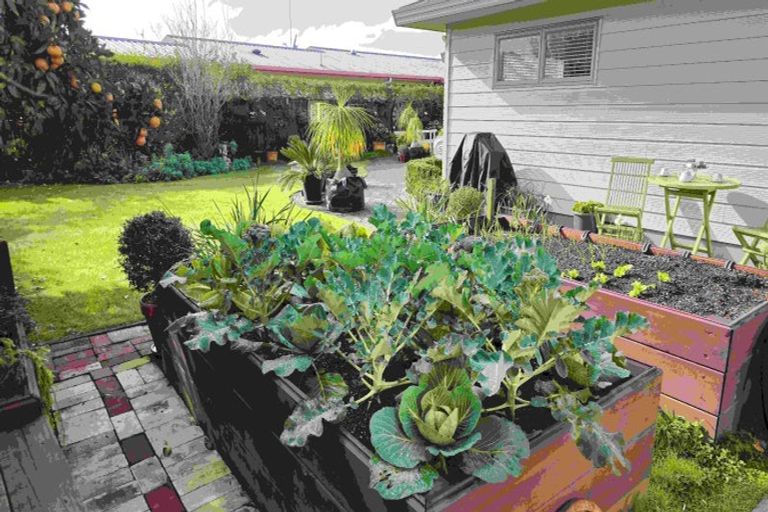 Photo of property in 9 Edgewater Grove, Whakatane, 3120