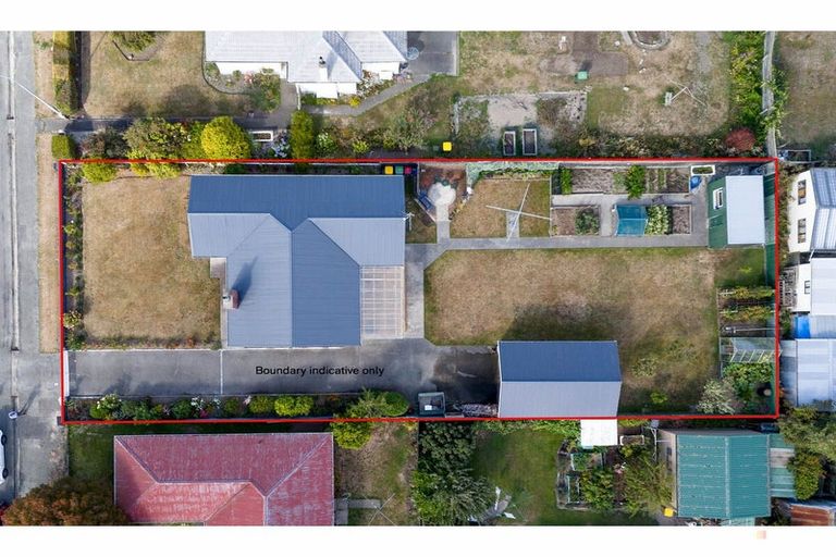 Photo of property in 24 Rhodes Street, Waimate, 7924