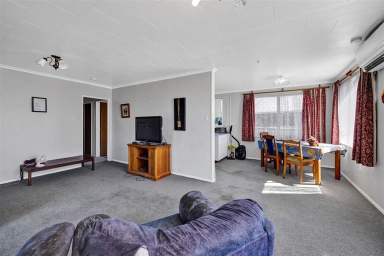 Photo of property in 2 Sole Avenue, Bell Block, New Plymouth, 4312