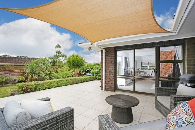 Photo of property in 1 Heron Place, Waiuku, 2123