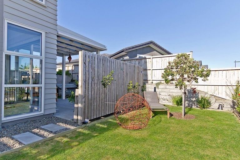 Photo of property in 3 Couldrey Crescent, Red Beach, 0932