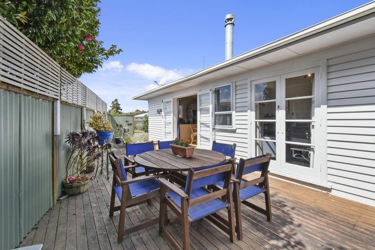 Photo of property in 2 Valentine Street, Papakura, 2110