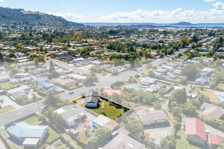 Photo of property in 260 Sunset Road, Sunnybrook, Rotorua, 3015