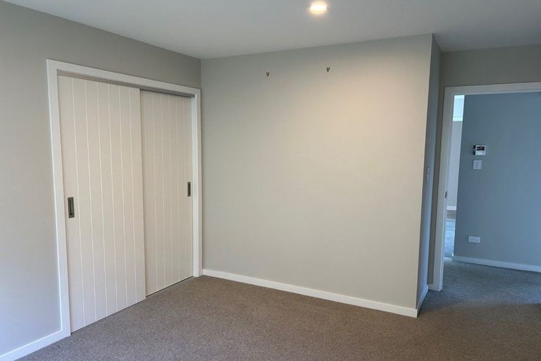 Photo of property in 75 Oak Road, Poraiti, Napier, 4112