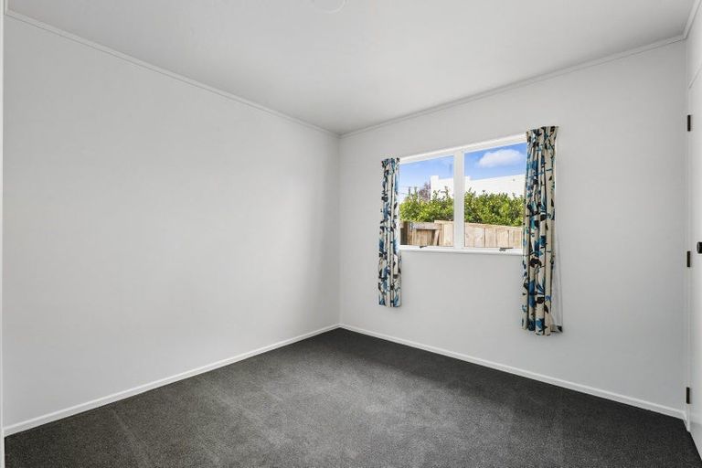 Photo of property in 17 Moehau Street, Te Puke, 3119