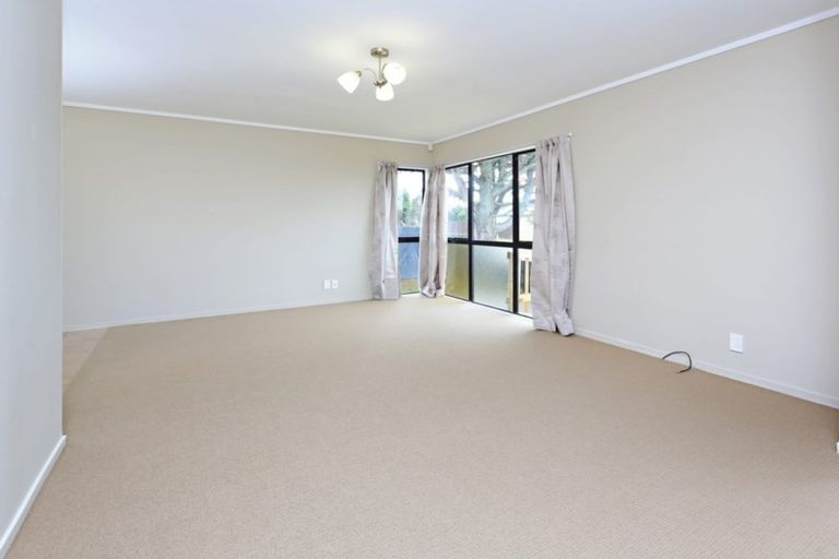 Photo of property in 2/23 Mahia Road, Manurewa, Auckland, 2102