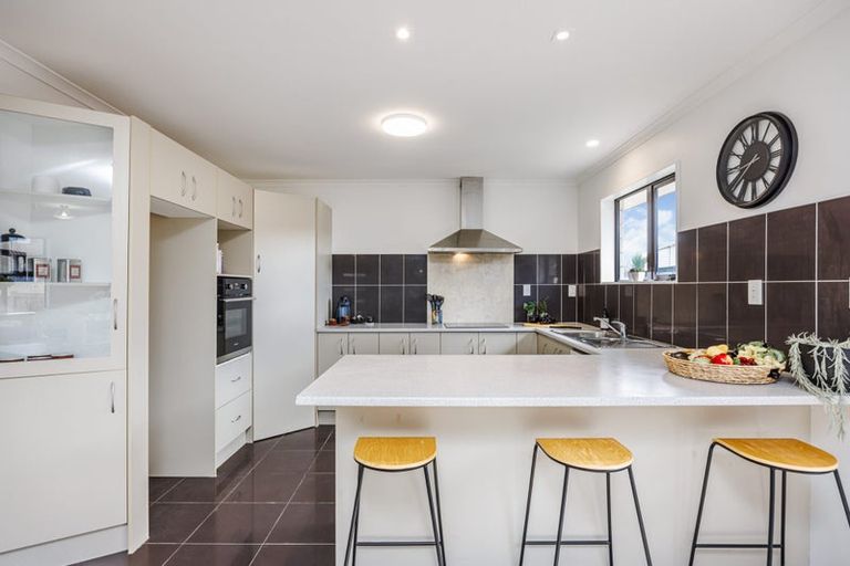 Photo of property in 16 Lili Road, Tuakau, 2121