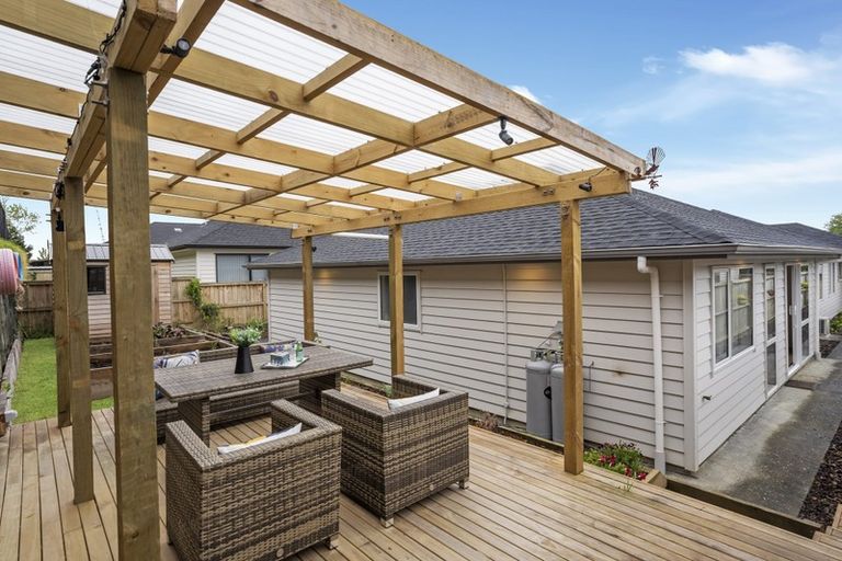 Photo of property in 25 Ahorangi Road, Silverdale, 0932