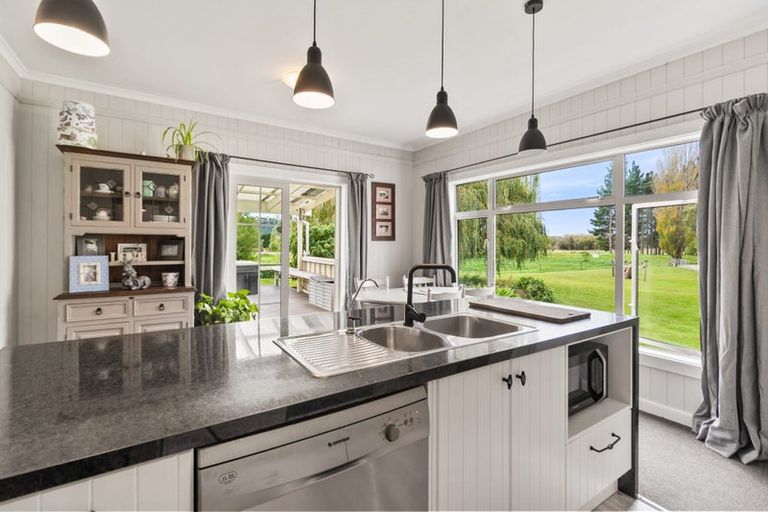 Photo of property in 1215 Pleasant Point-cave Highway, Cave, Pleasant Point, 7983