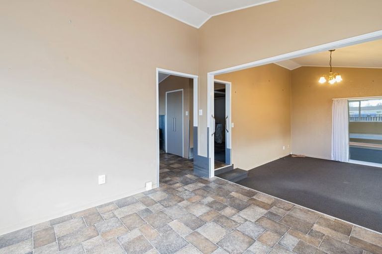Photo of property in 14 Kamahi Place, Pukehangi, Rotorua, 3015