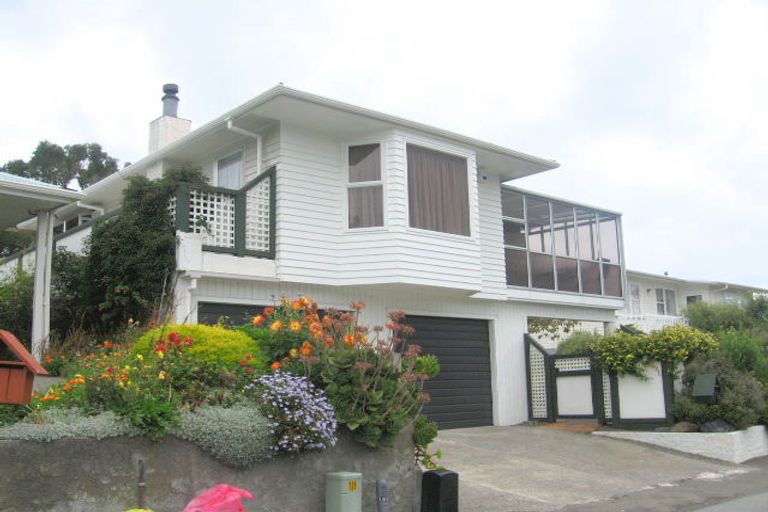 Photo of property in 3 Witham Street, Island Bay, Wellington, 6023