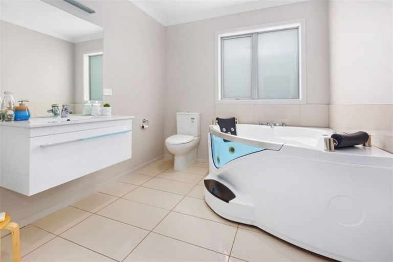 Photo of property in 34 John Burke Drive, Aotea, Porirua, 5024