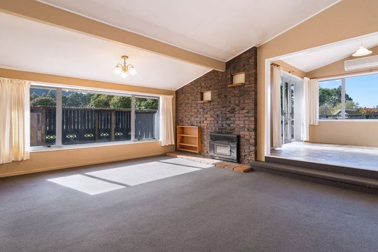 Photo of property in 14 Kamahi Place, Pukehangi, Rotorua, 3015