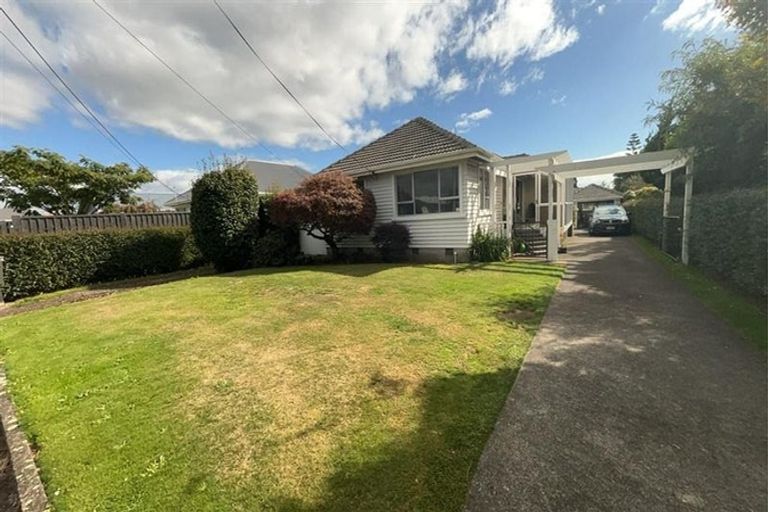 Photo of property in 21 Tainui Street, Welbourn, New Plymouth, 4312