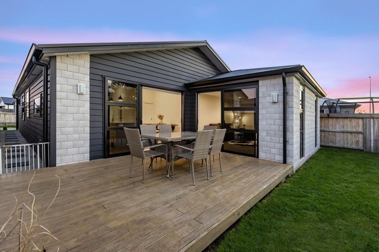 Photo of property in 60 Franks Way, Papamoa Beach, Papamoa, 3118