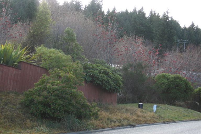 Photo of property in 1 Vancouver Drive, Queenstown, 9300