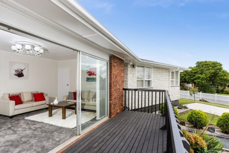 Photo of property in 8 Walden Place, Mangere East, Auckland, 2024
