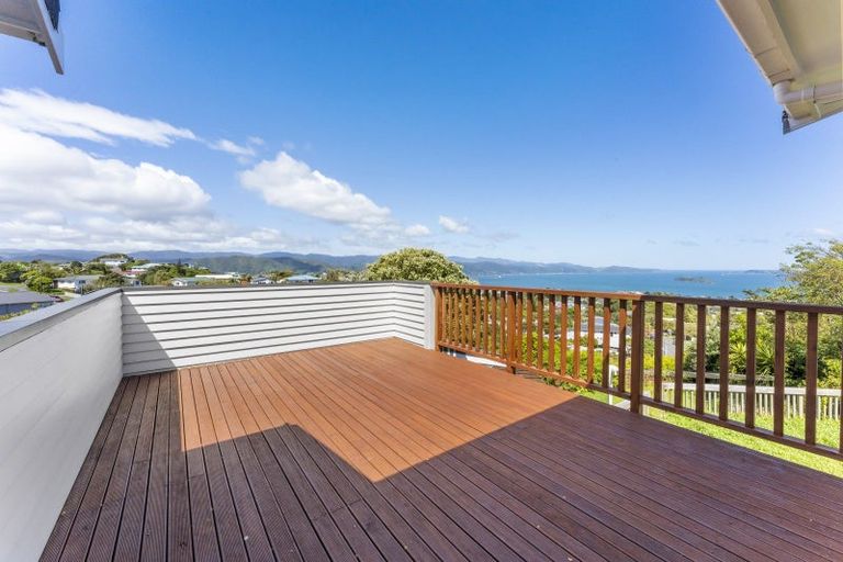 Photo of property in 29 Oakleigh Street, Maungaraki, Lower Hutt, 5010