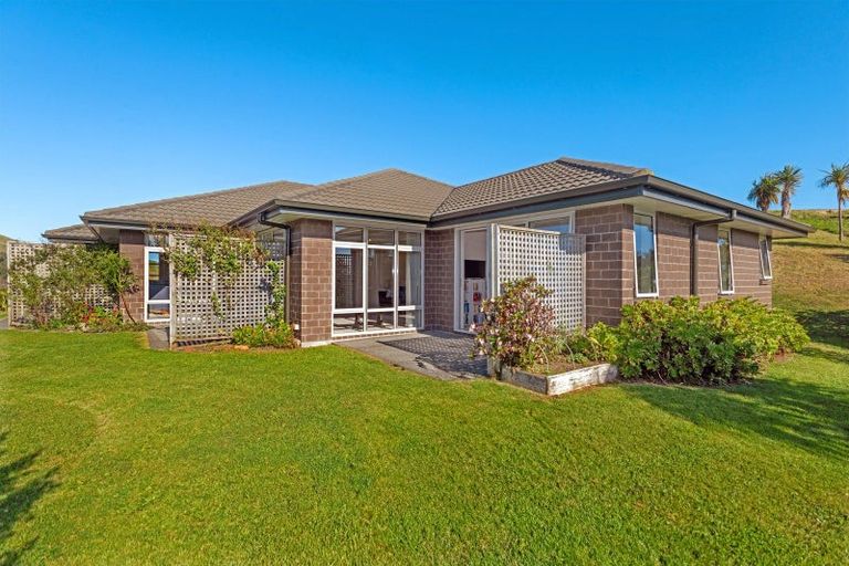 Photo of property in 151 Wheatstone Road, Wainui, Gisborne, 4073