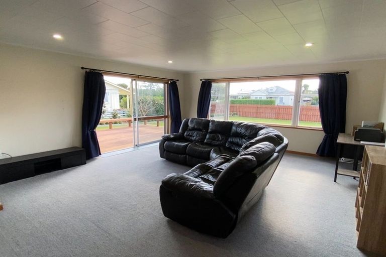 Photo of property in 19 Smith Street, Waverley, 4510