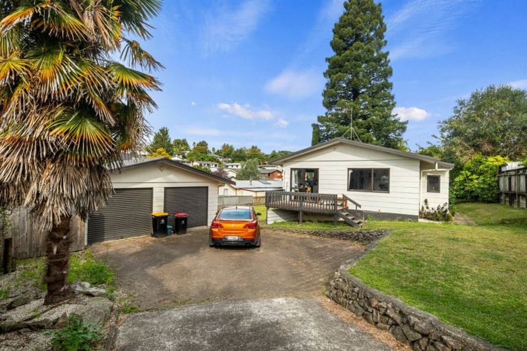 Photo of property in 20 Resolution Road, Welcome Bay, Tauranga, 3112