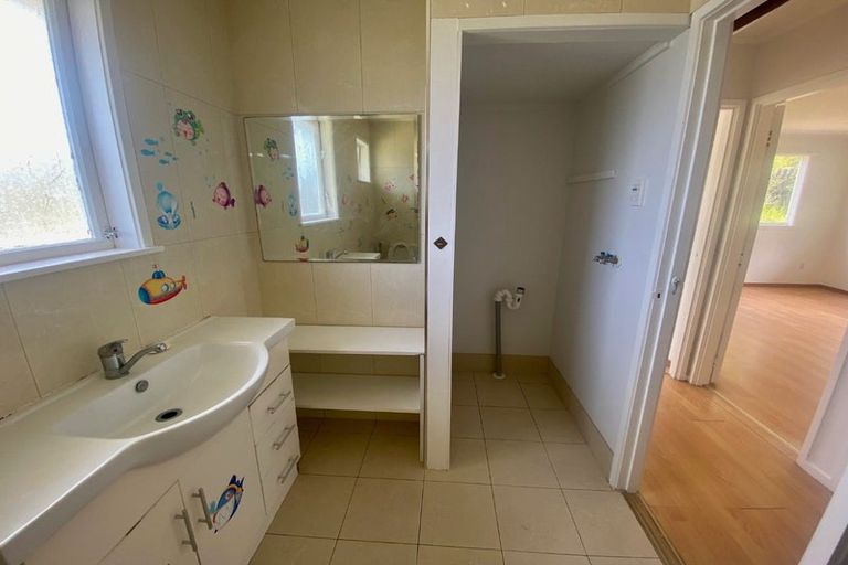 Photo of property in 84 Salamanca Road, Sunnynook, Auckland, 0620