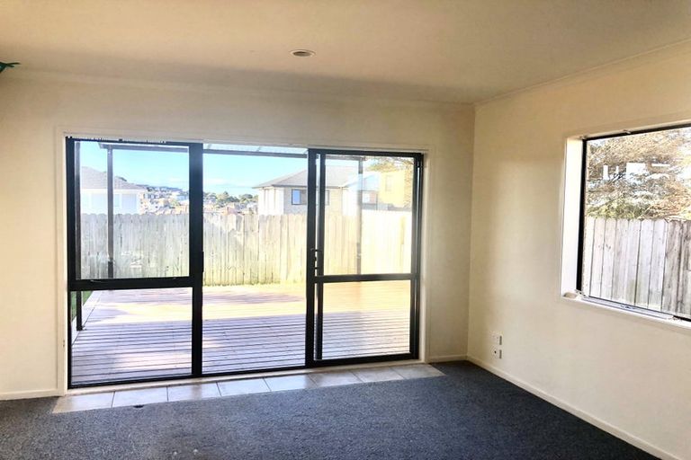 Photo of property in 7 Richard Hill Close, Fairview Heights, Auckland, 0632