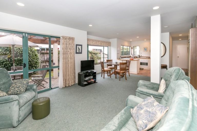 Photo of property in 4/84 Braid Road, St Andrews, Hamilton, 3200