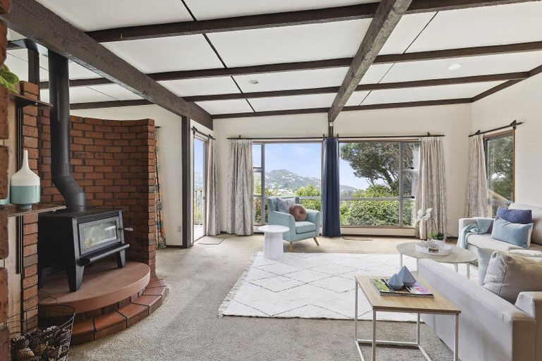 Photo of property in 8 Downing Street, Crofton Downs, Wellington, 6035