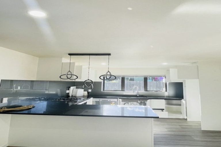 Photo of property in 37a Roseanne Road, Manurewa, Auckland, 2102