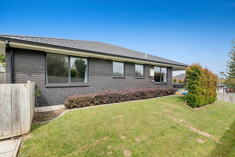 Photo of property in 3 St Julia Court, Helensville, 0800