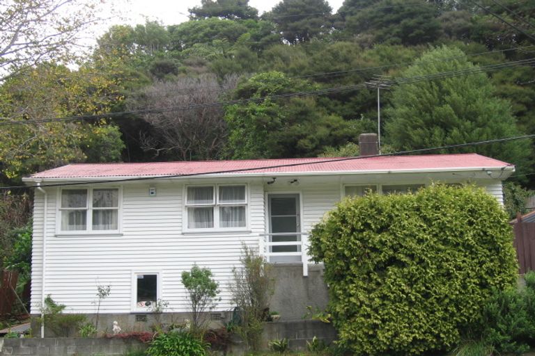 Photo of property in 43 Bird Grove, Stokes Valley, Lower Hutt, 5019