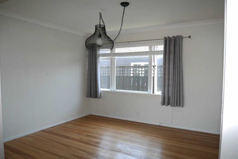 Photo of property in 1 Toru Road, Paraparaumu Beach, Paraparaumu, 5032