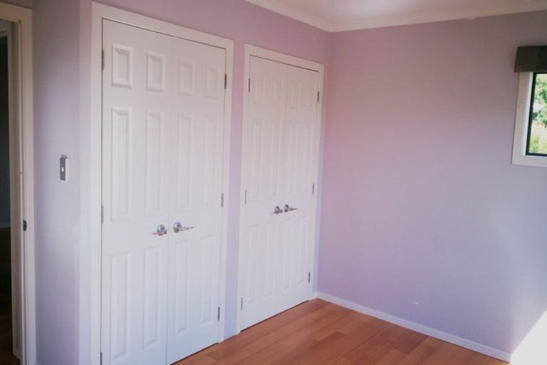 Photo of property in 26a Raleigh Road, Northcote, Auckland, 0627