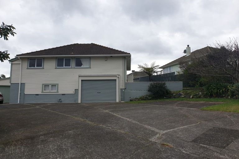 Photo of property in 15 Mckillop Street, Ranui, Porirua, 5024