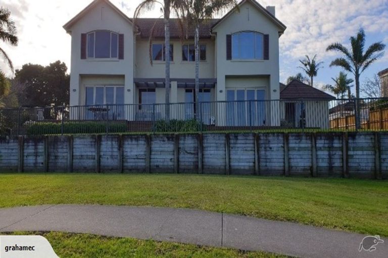Photo of property in 21 Mull Place, Wattle Downs, Auckland, 2103