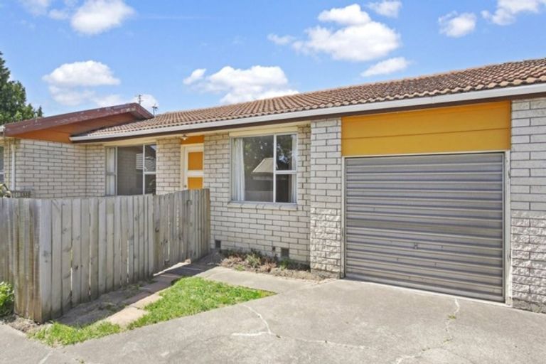 Photo of property in 2/32 Sylvan Street, Hillmorton, Christchurch, 8024
